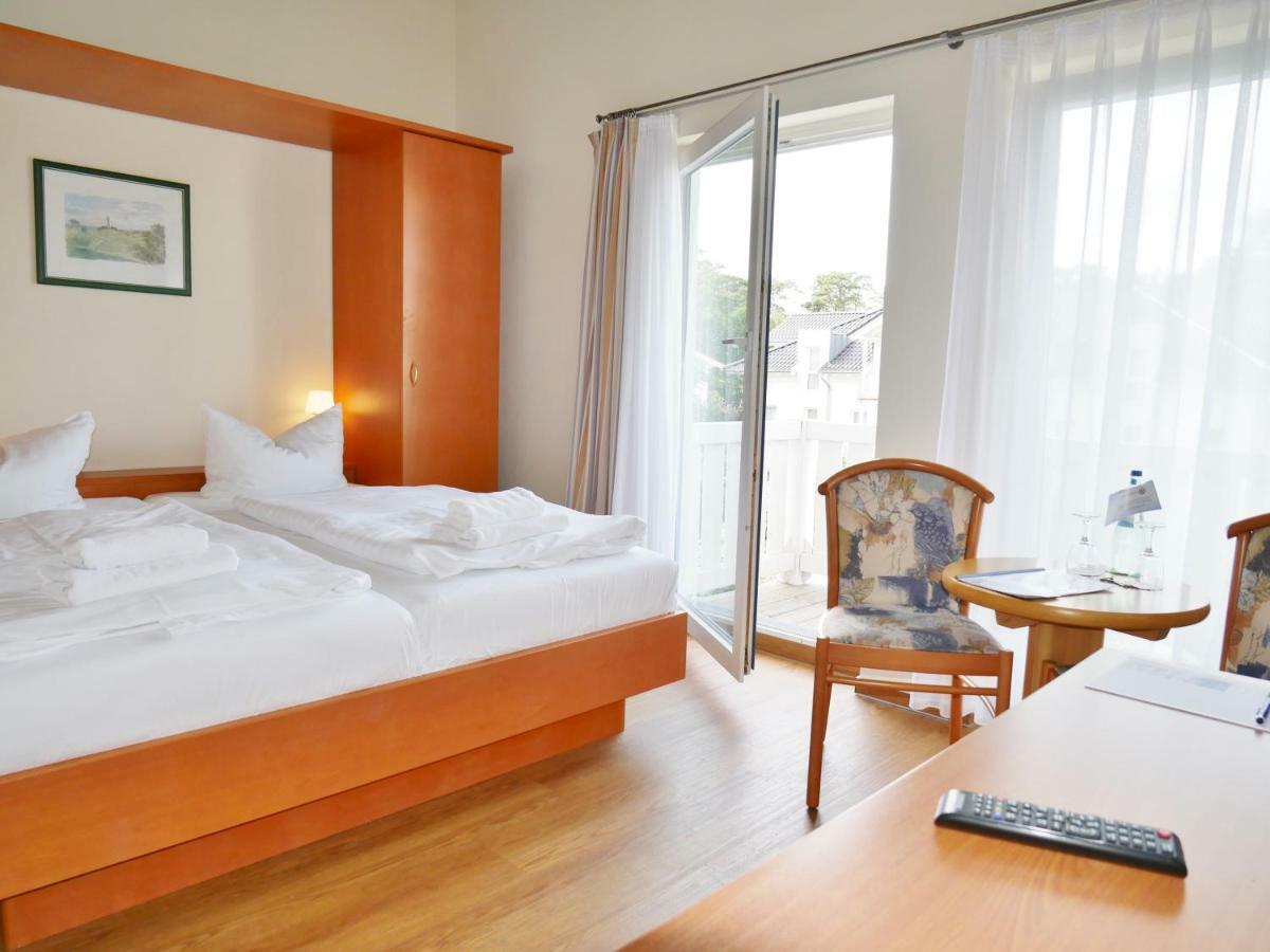 R&R Hotel Strandallee Baabe Εξωτερικό φωτογραφία