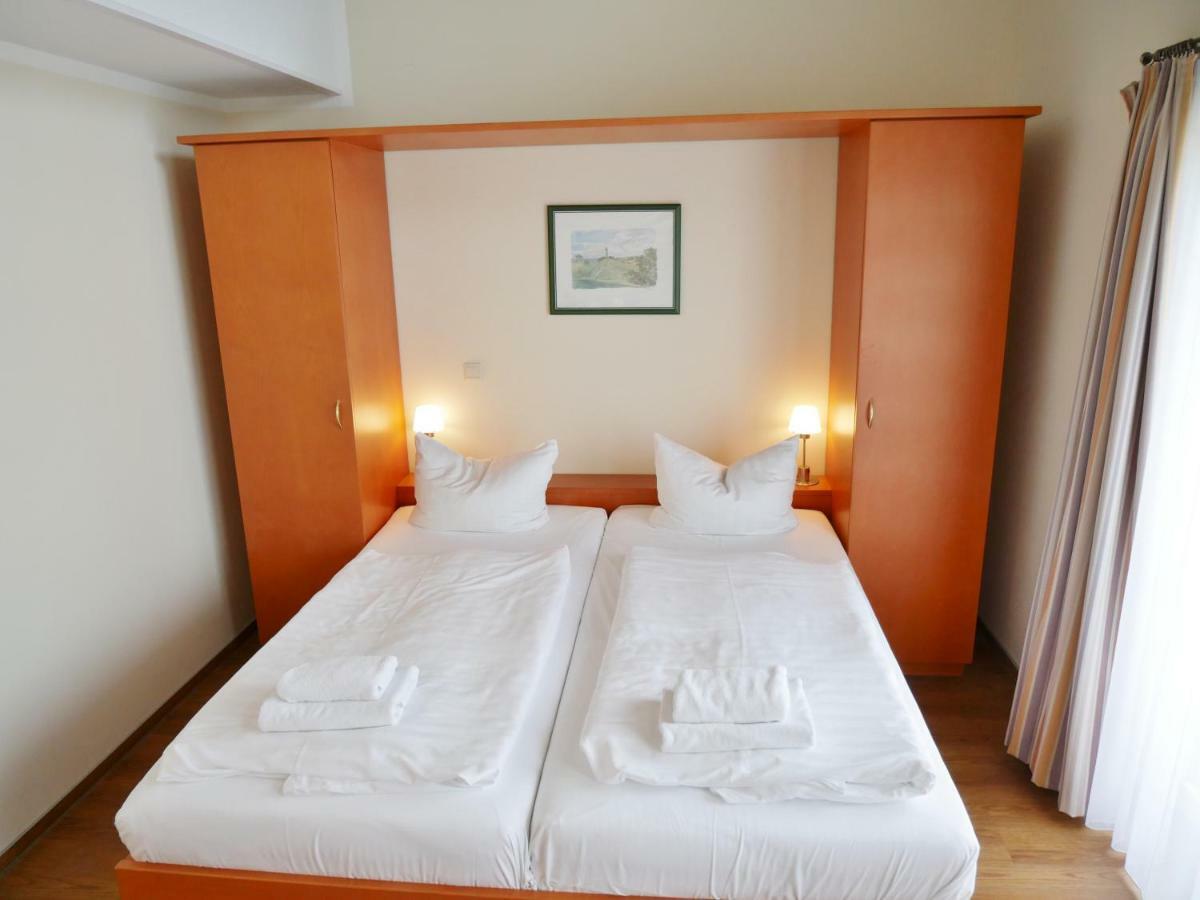 R&R Hotel Strandallee Baabe Εξωτερικό φωτογραφία